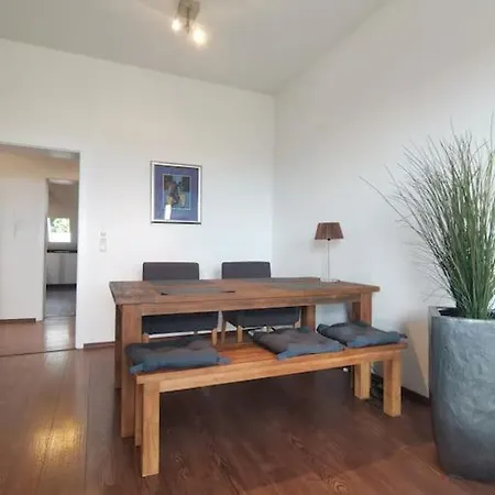 Zentral In Mit Fernblick Apartmán